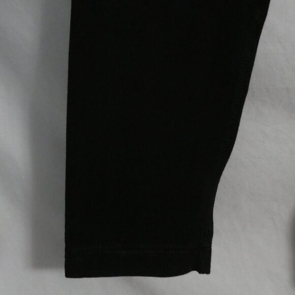 OLD NAVY ACTIVE - Powerchill | small 6-7 years | Black Go-Dry Leggings - Picture 8 of 16